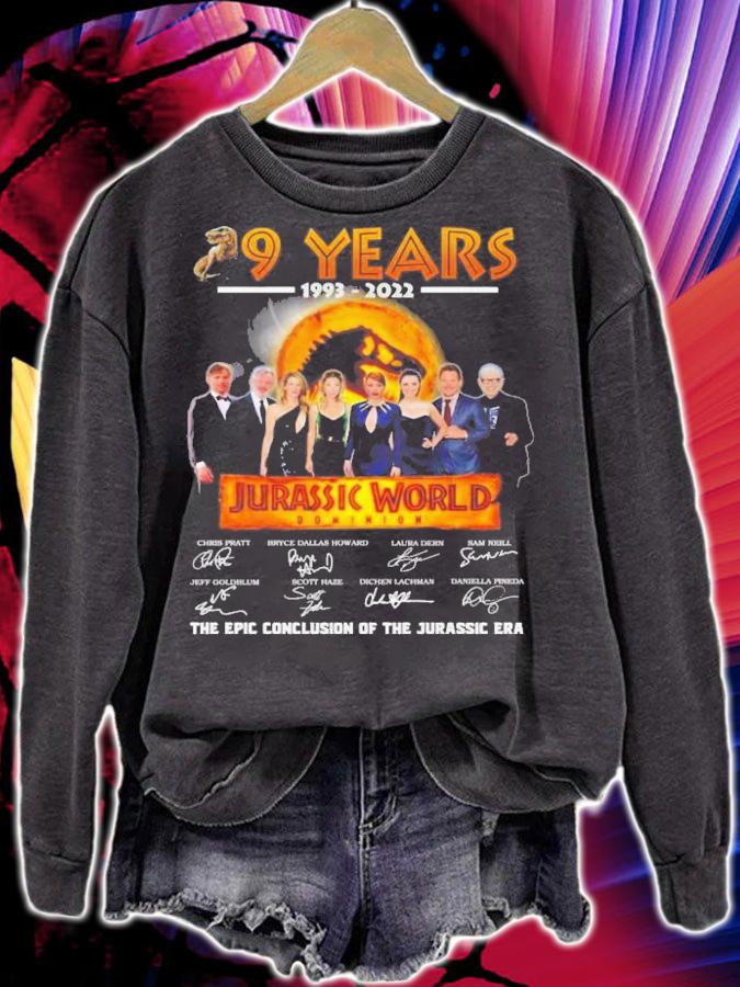 29 Years Jurassic World 1993-2022 Signatures The Epic Conclusion Of The Jurassic Era T-Shirt t-shirt