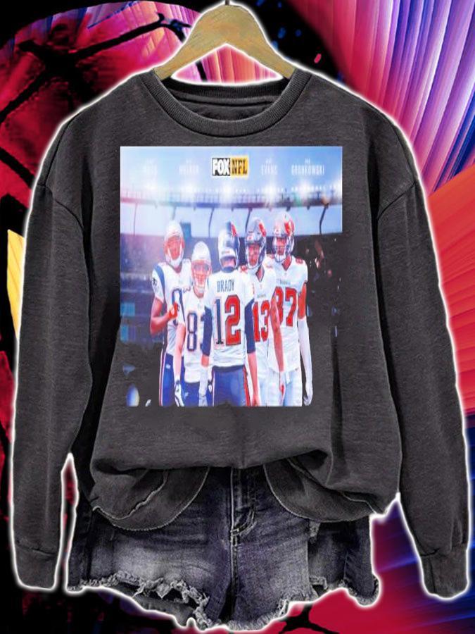 Tom Brady's Greatest Pass-Catchers List Includes Gronk Moss Shirt t-shirt sweatshirt