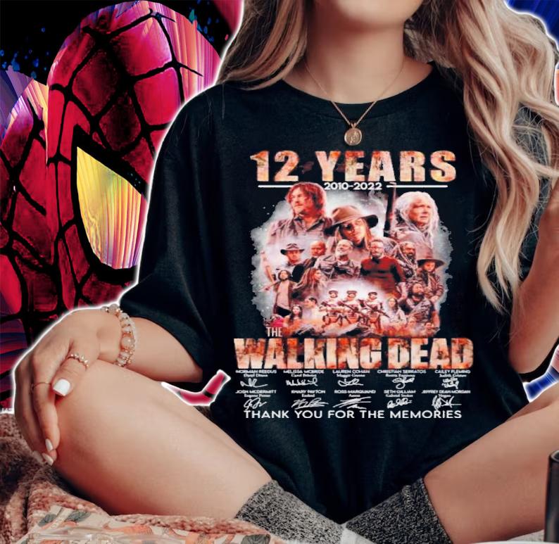Official 12 Years 2010-2022 The Walking Dead Signatures Thank You For The Memories Shirt t-shirt woman shirt