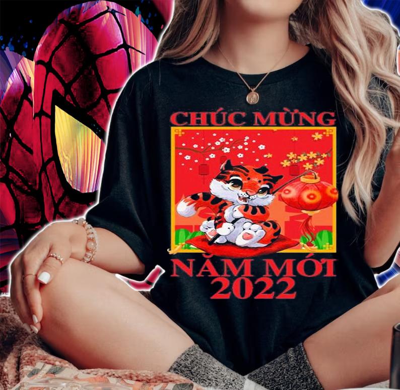 Vietnamese Lunar New Year Tet Viet Tiger Nam Moi T-Shirt woman shirt