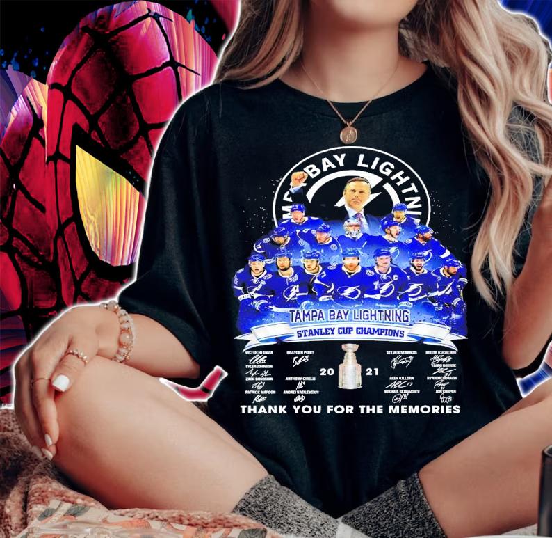 Tampa Bay Lightning Stanley Cup Champion signatures thank you for the memories shirt woman shirt