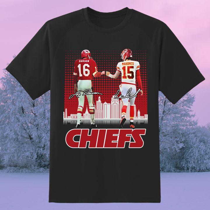 Len Dawson Patrick Mahomes Chiefs Skyline Signatures Shirt